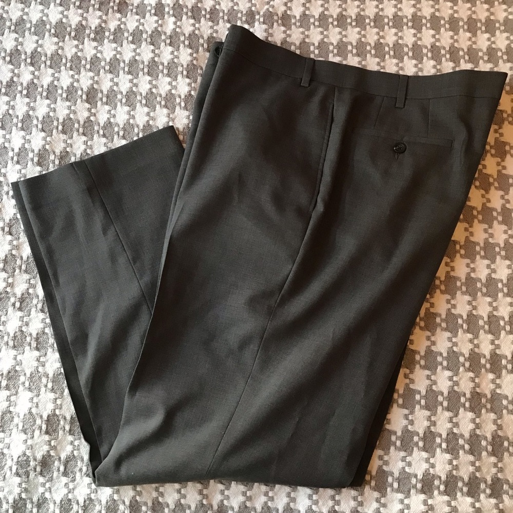 Men’s dress trousers 👖